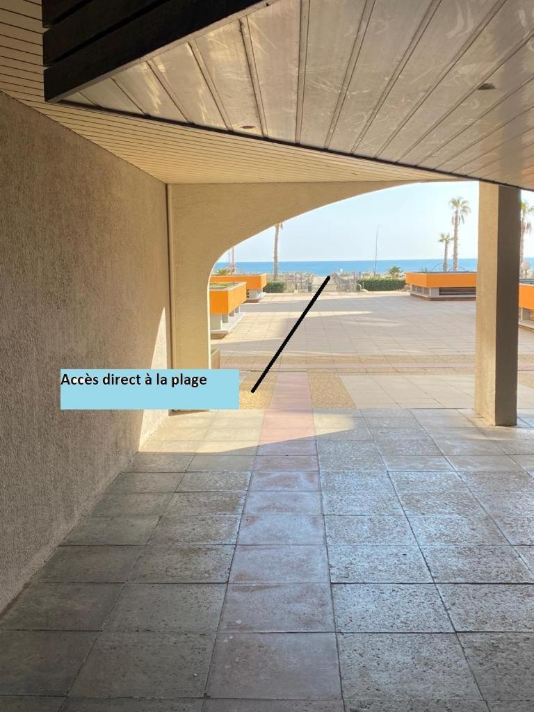 Appartement vue mer, direct plage, front de mer Le Barcarès Extérieur photo